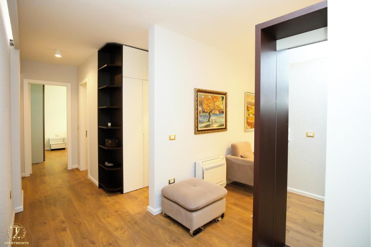 T2 City Apartments Vlorë Esterno foto