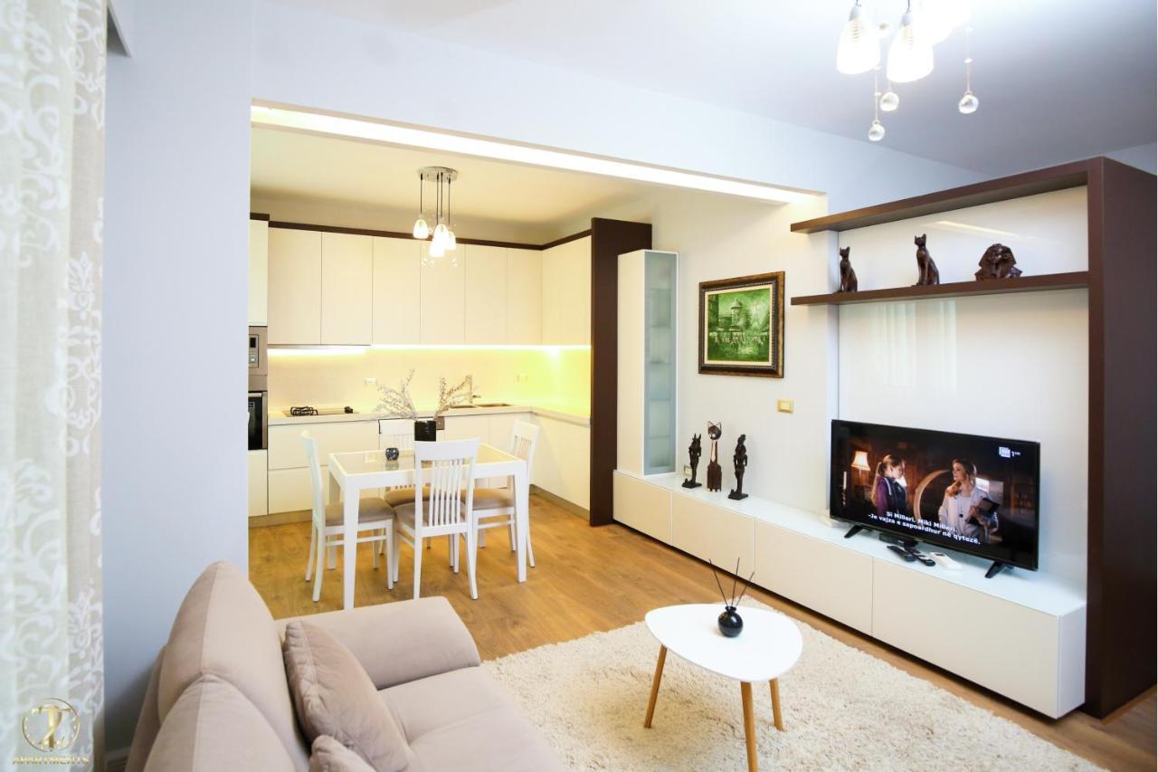 T2 City Apartments Vlorë Esterno foto