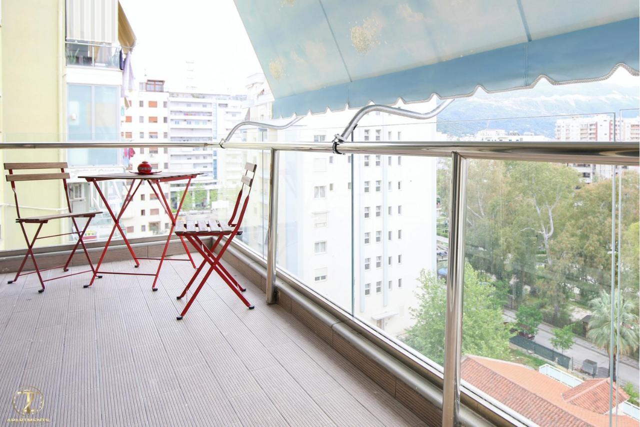 T2 City Apartments Vlorë Esterno foto