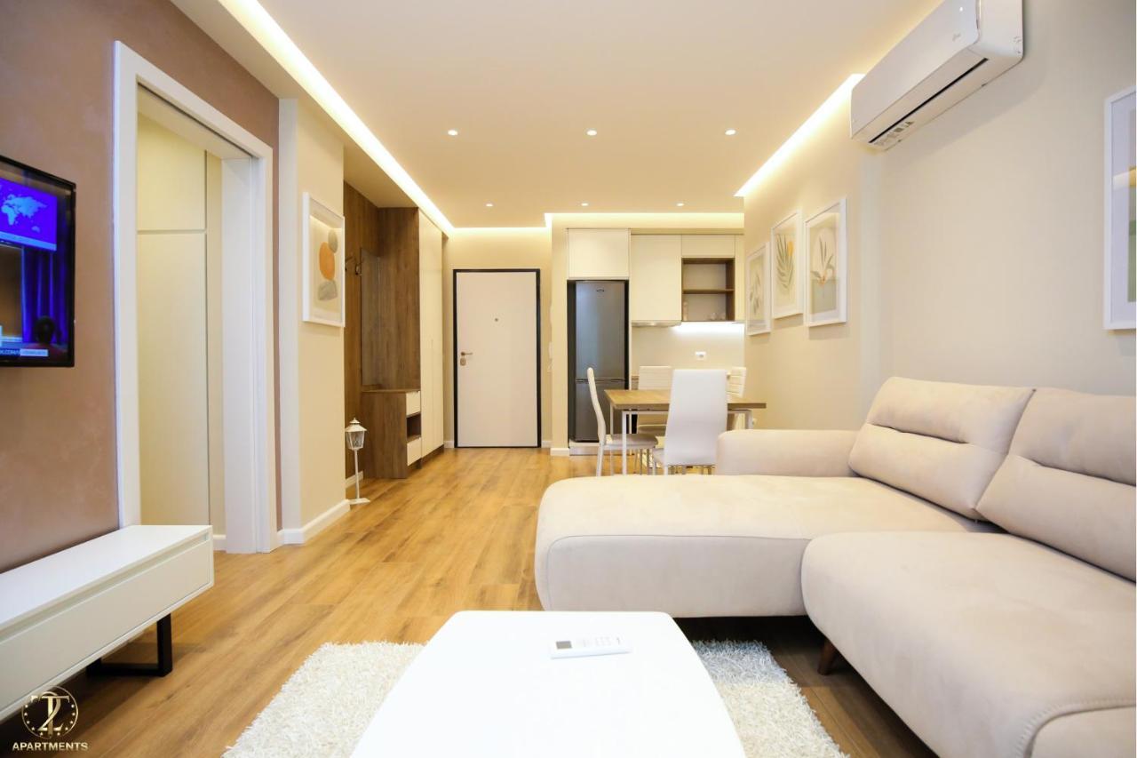 T2 City Apartments Vlorë Esterno foto