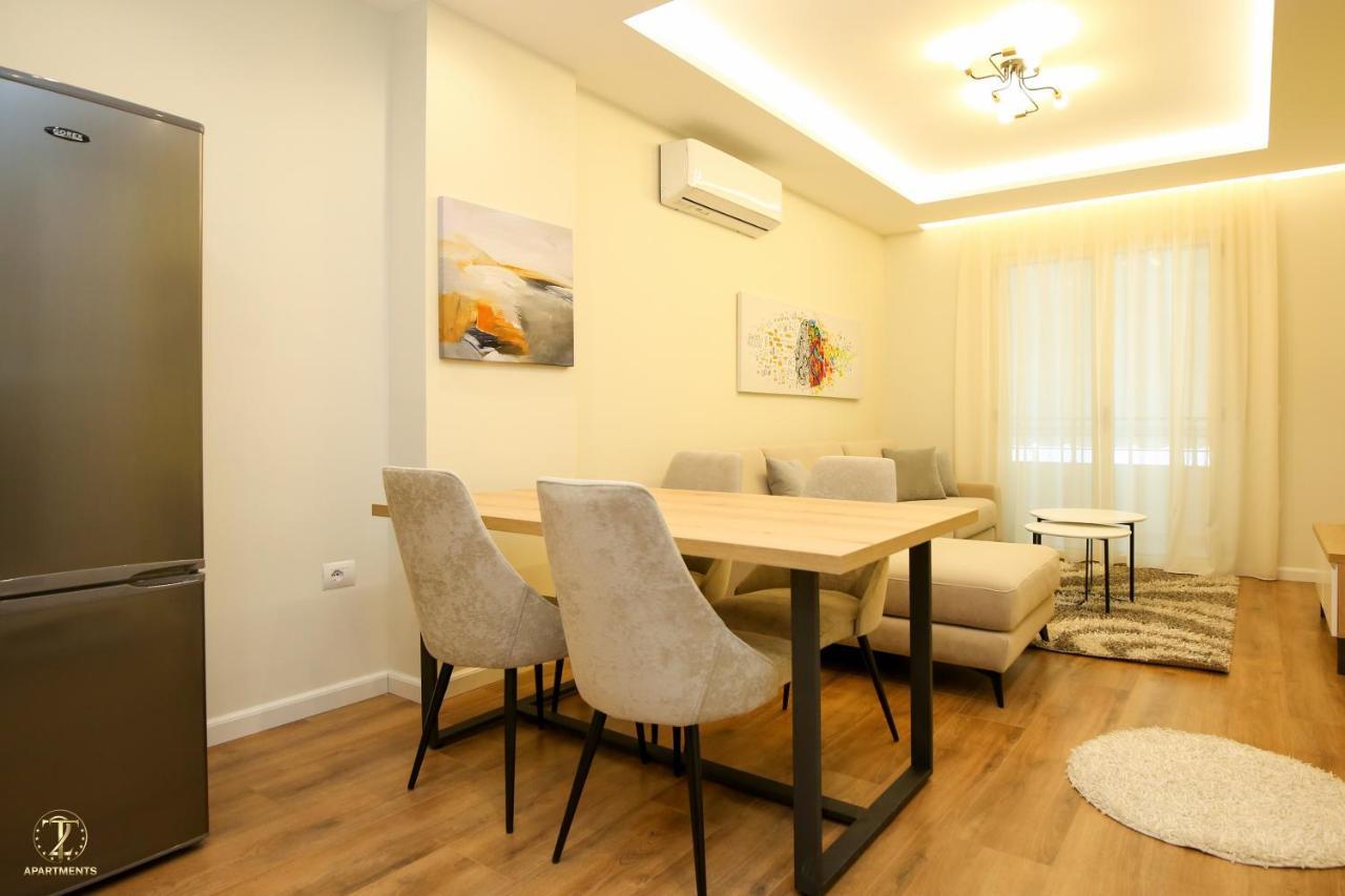 T2 City Apartments Vlorë Esterno foto