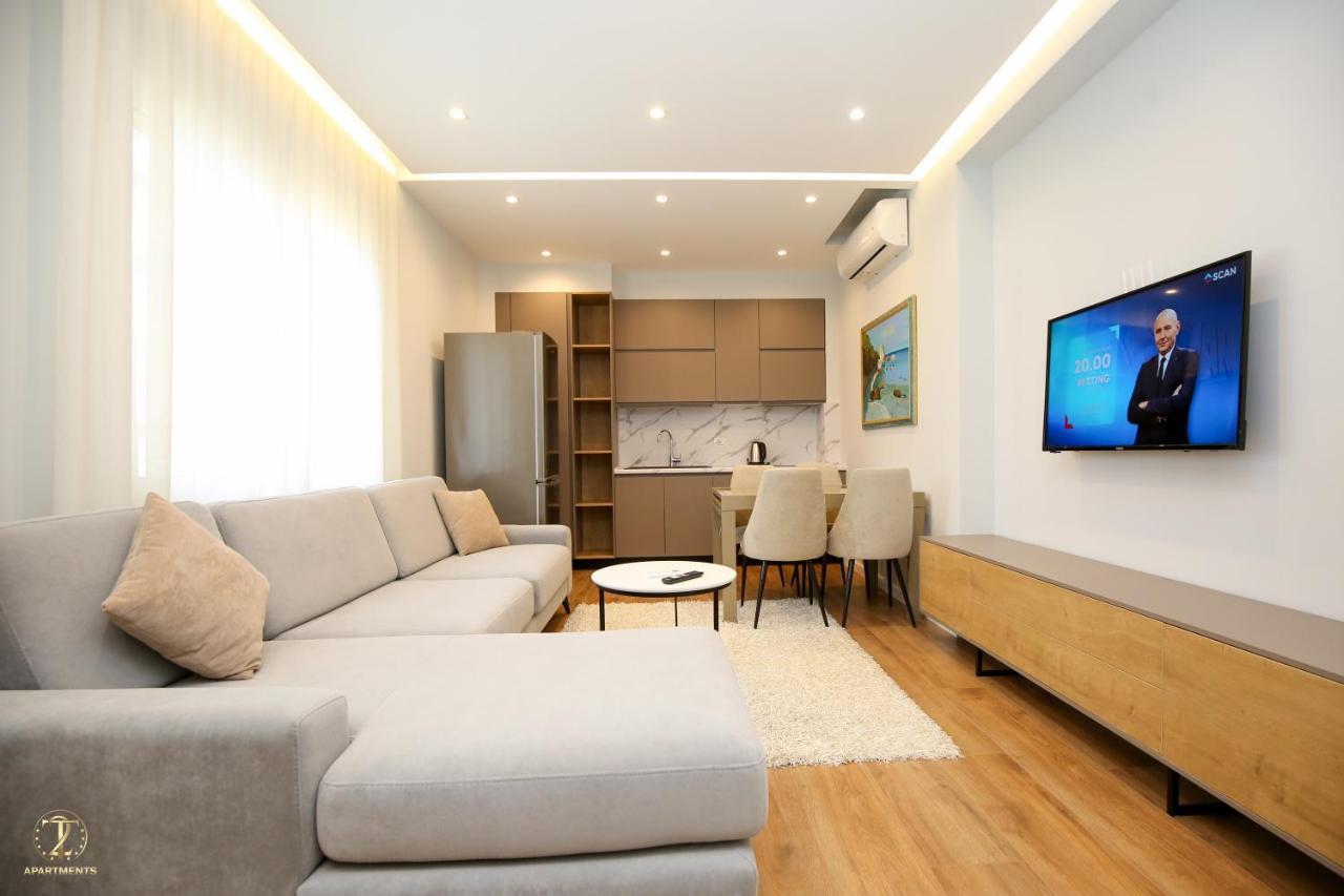 T2 City Apartments Vlorë Esterno foto