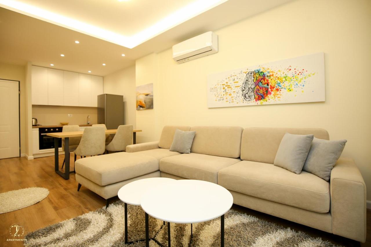 T2 City Apartments Vlorë Esterno foto